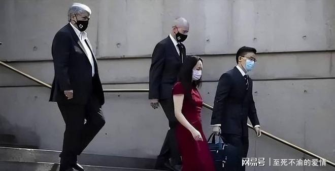 比罗德里还强!曼联锁定美国队王牌,世界杯表现炸翻全场