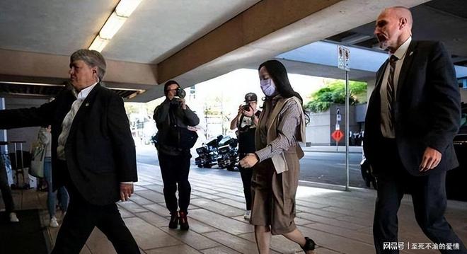 比罗德里还强!曼联锁定美国队王牌,世界杯表现炸翻全场